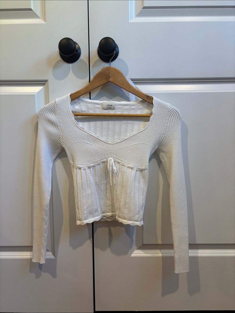 Aritzia Wilifred Soloist Sweater